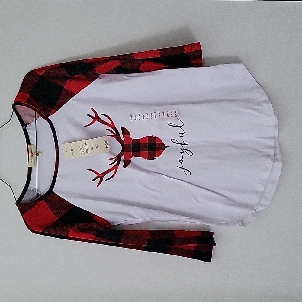 Wishful Park Juniors Small Deer Head Shirt Quarter sleeve